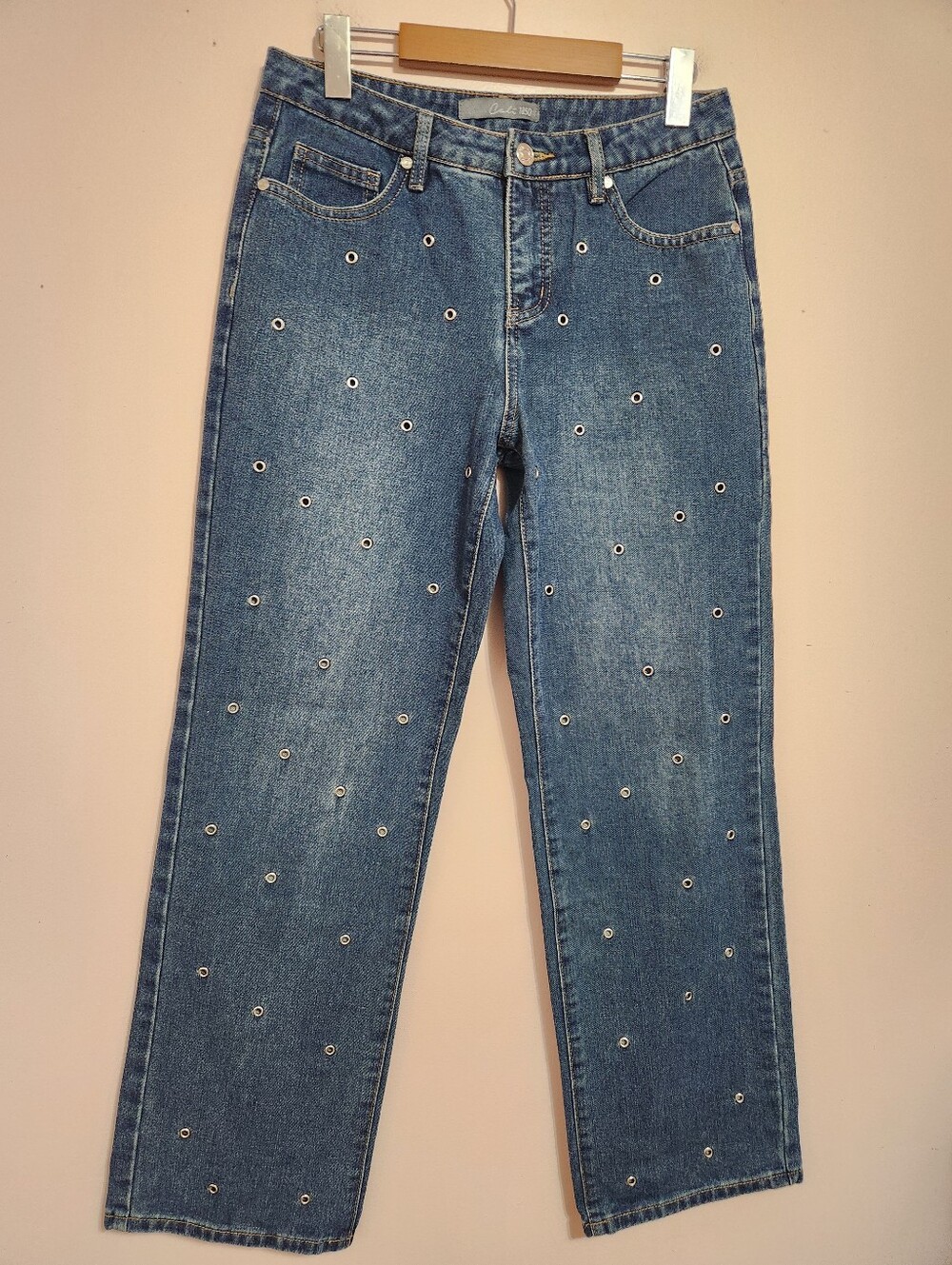 Cali 1850 All-Over Grommet Eyelet Medium Wash Straight Leg Denim Jeans Sz 30